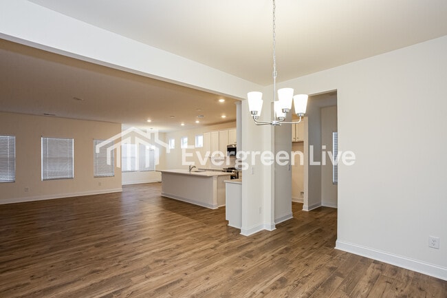 Building Photo - 1072 Mapletree Ln