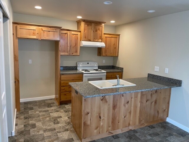 Foto del edificio - 1014 SW Stoney Creek Ln