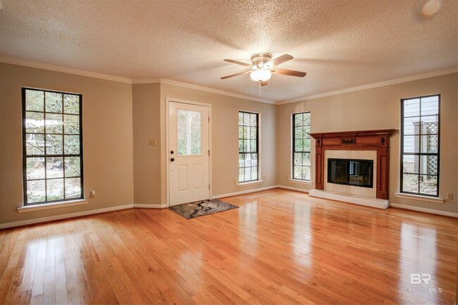 Building Photo - 509 Fels Ave