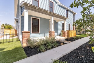 Building Photo - 311 E Evergreen St
