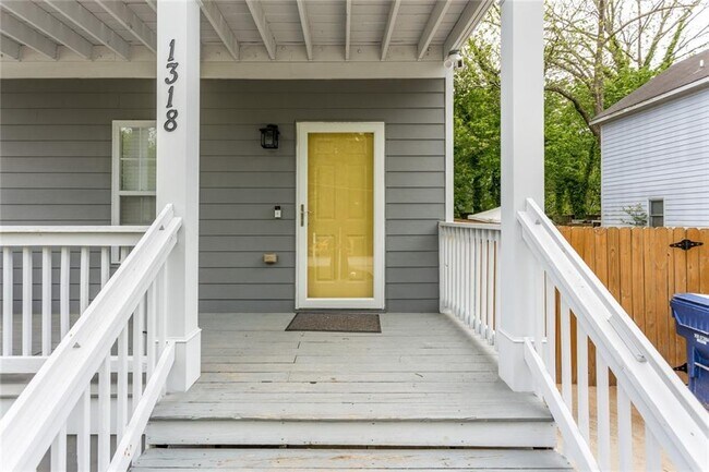Foto del edificio - 1318 Brewster St SW