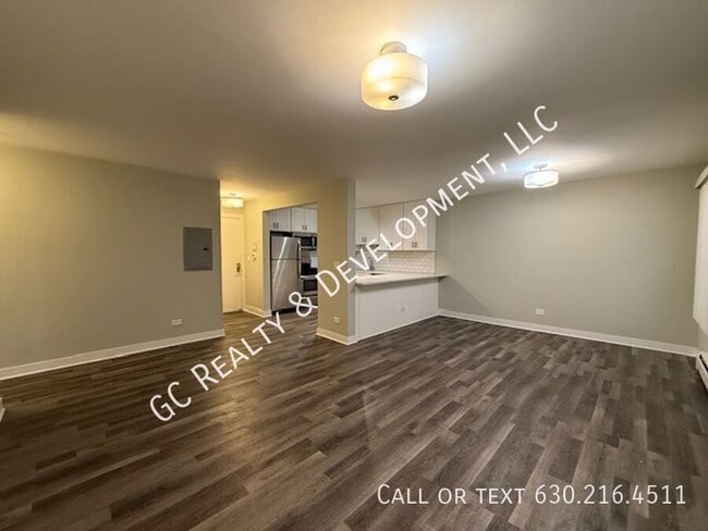 Building Photo - 800 Graceland Ave