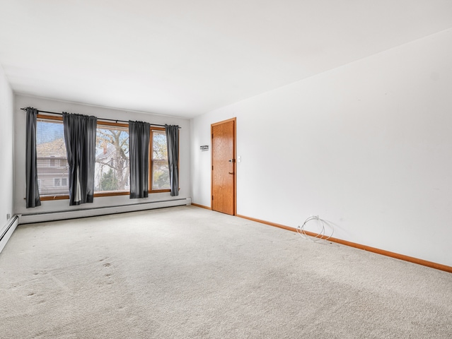 Building Photo - 2520 N Neva Ave