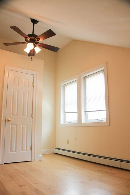 Building Photo - 158 North St