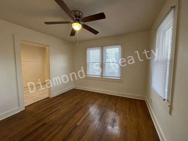 Foto del edificio - Adorable Stone 1 Bedroom Home Available!