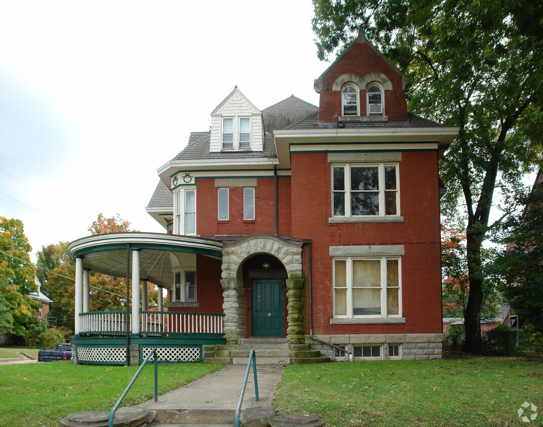 Building Photo - 30 Bradford St