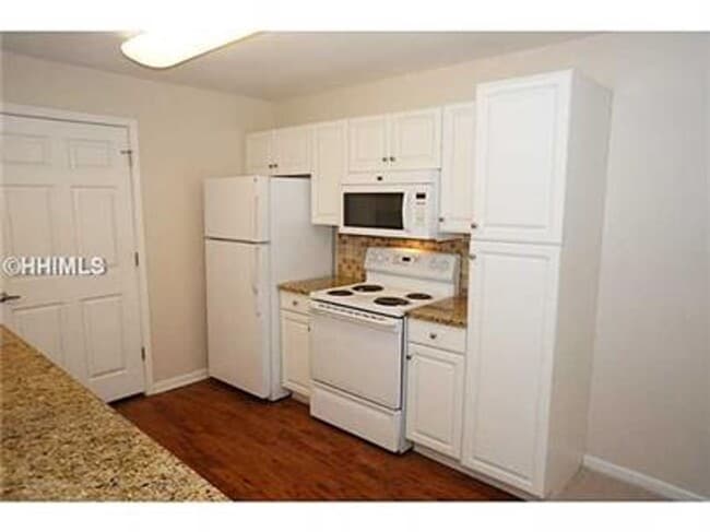 Building Photo - Welcome to Bridgepoint