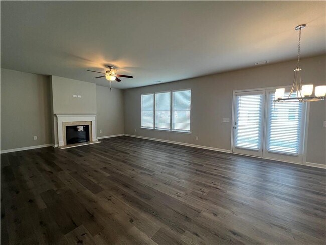 Foto del edificio - 213 Cornwell Wy