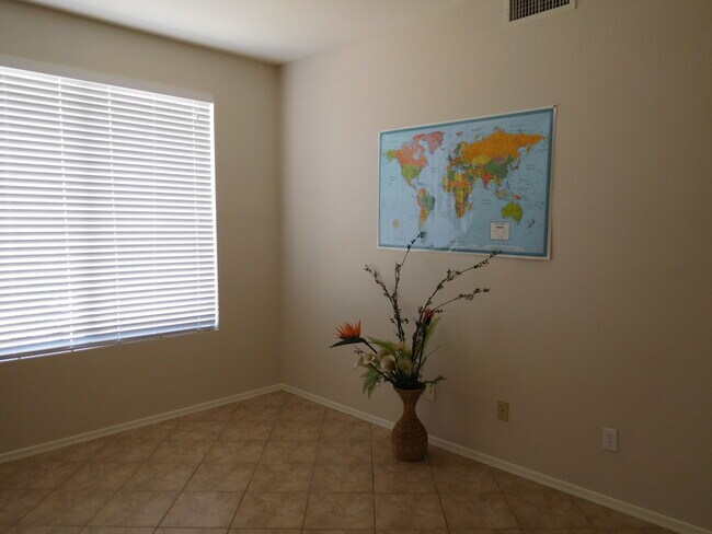 Building Photo - 3 Bedroom single level home in Tatum Highl...