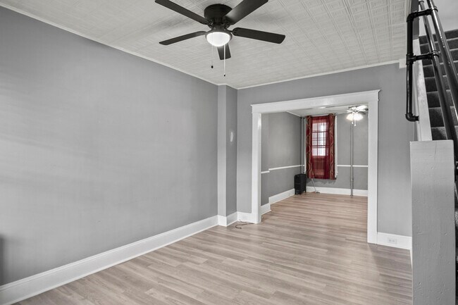 Foto del edificio - 1109 W 40th St