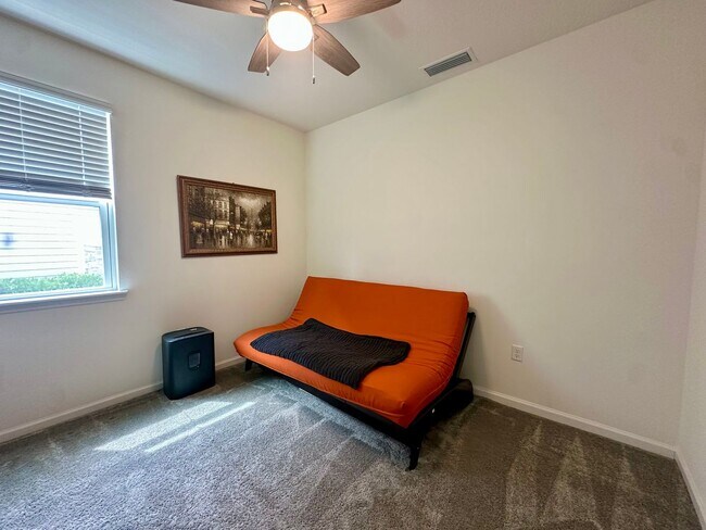 Foto del edificio - Spacious Home in Growing Area!