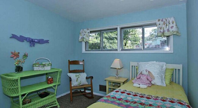 DORMITORIO 1 - 2303 Pinneberg Ave