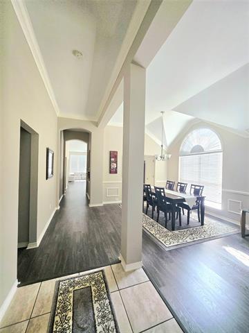 Building Photo - 2733 Club Ridge Dr
