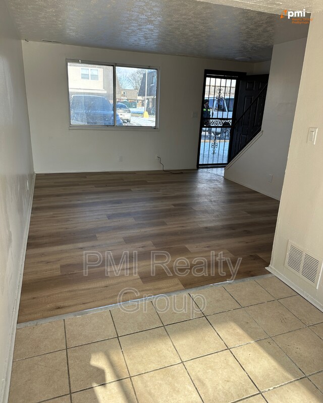 Foto del edificio - 600 Commerce Ave NW