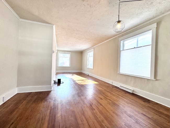 Building Photo - 7 E Curtiss St