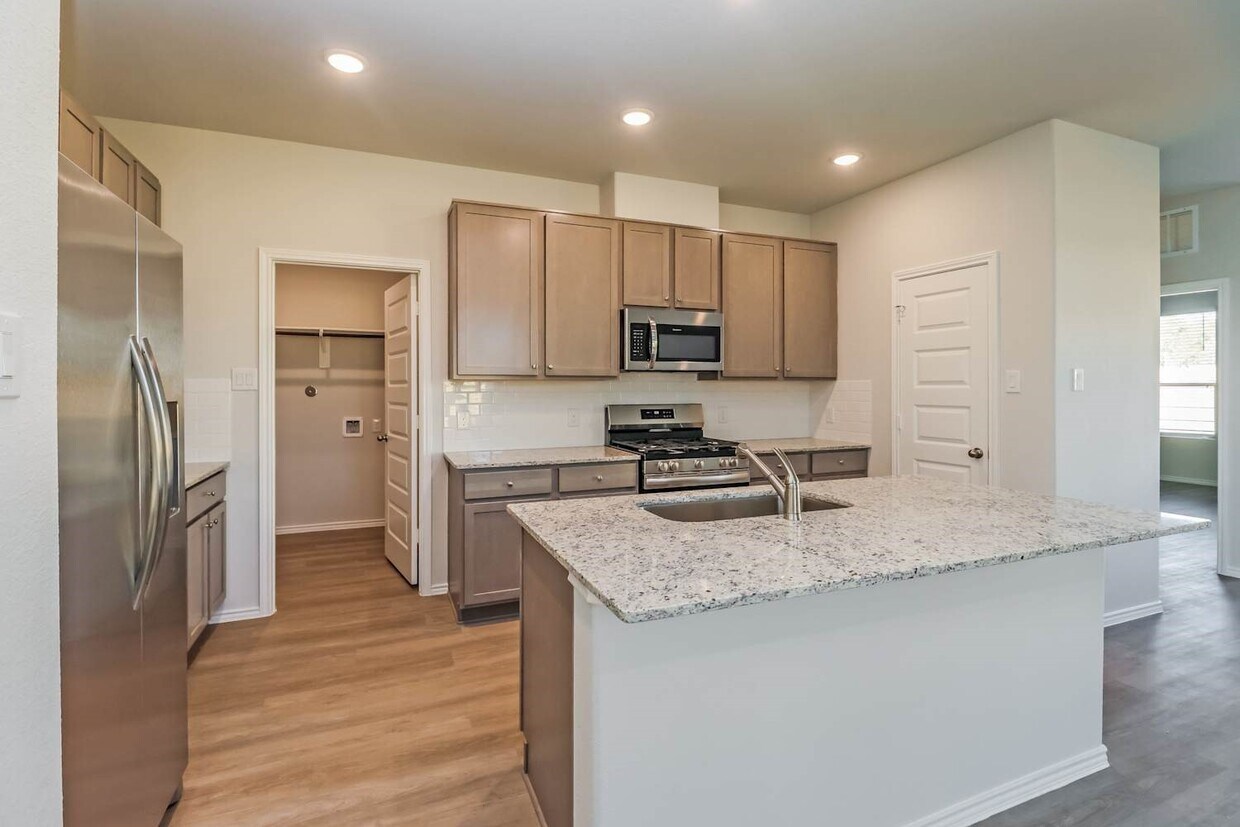 Foto del edificio - 24930 Aconite Ln