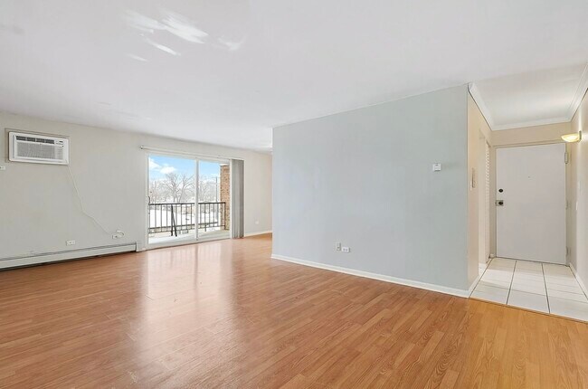 Foto del edificio - 4410 W 111th St