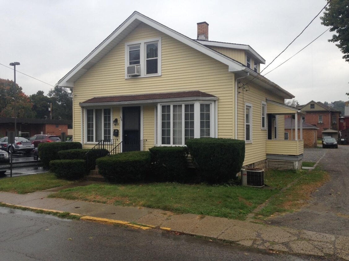 638 Corporation St, Beaver, PA 15009 House for Rent in Beaver, PA