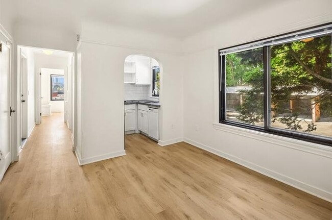 Foto del edificio - 909 4th Ave N