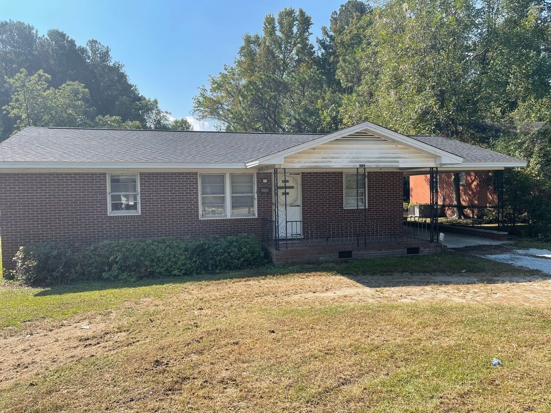 Primary Photo - 3 Bedroom Brick House