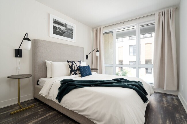 Photo du bâtiment - 2085 Av. Papineau