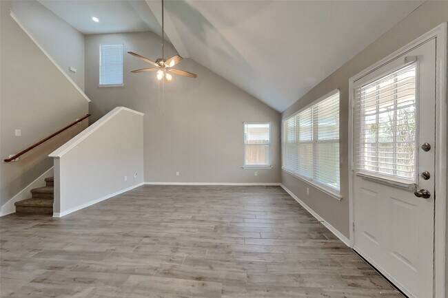 Foto del edificio - 3431 W Rainmill Dr