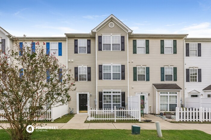 Primary Photo - 8600 Neuse Landing Ln