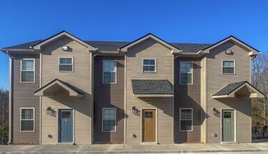 Building Photo - 301 Ranger Ln