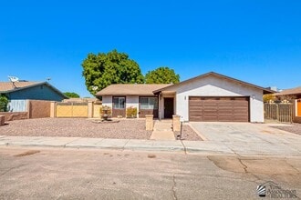 Building Photo - 4632 W 19th Ln