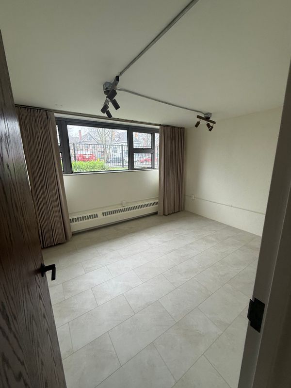Foto del edificio - 130 Linwood Ave