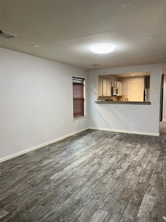 Building Photo - 2655 Skyview Shadows Ct