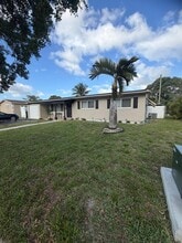 Building Photo - 621 SW 71st Terrace