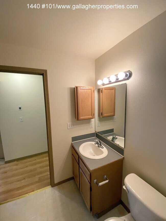 Foto del edificio - 1440 NW 64th St