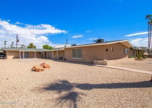 Building Photo - 3646 E Glenrosa Ave