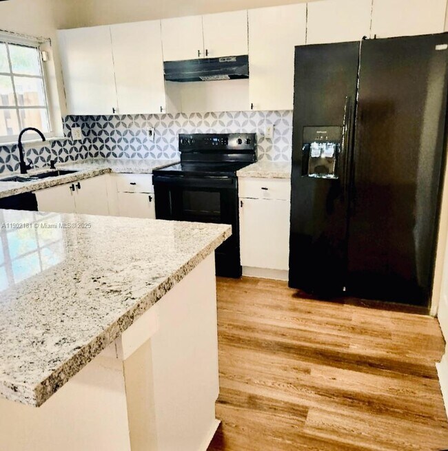 Foto del edificio - 14116 SW 260th St