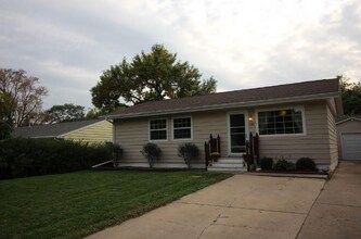 Building Photo - 246 Jacolyn Dr NW