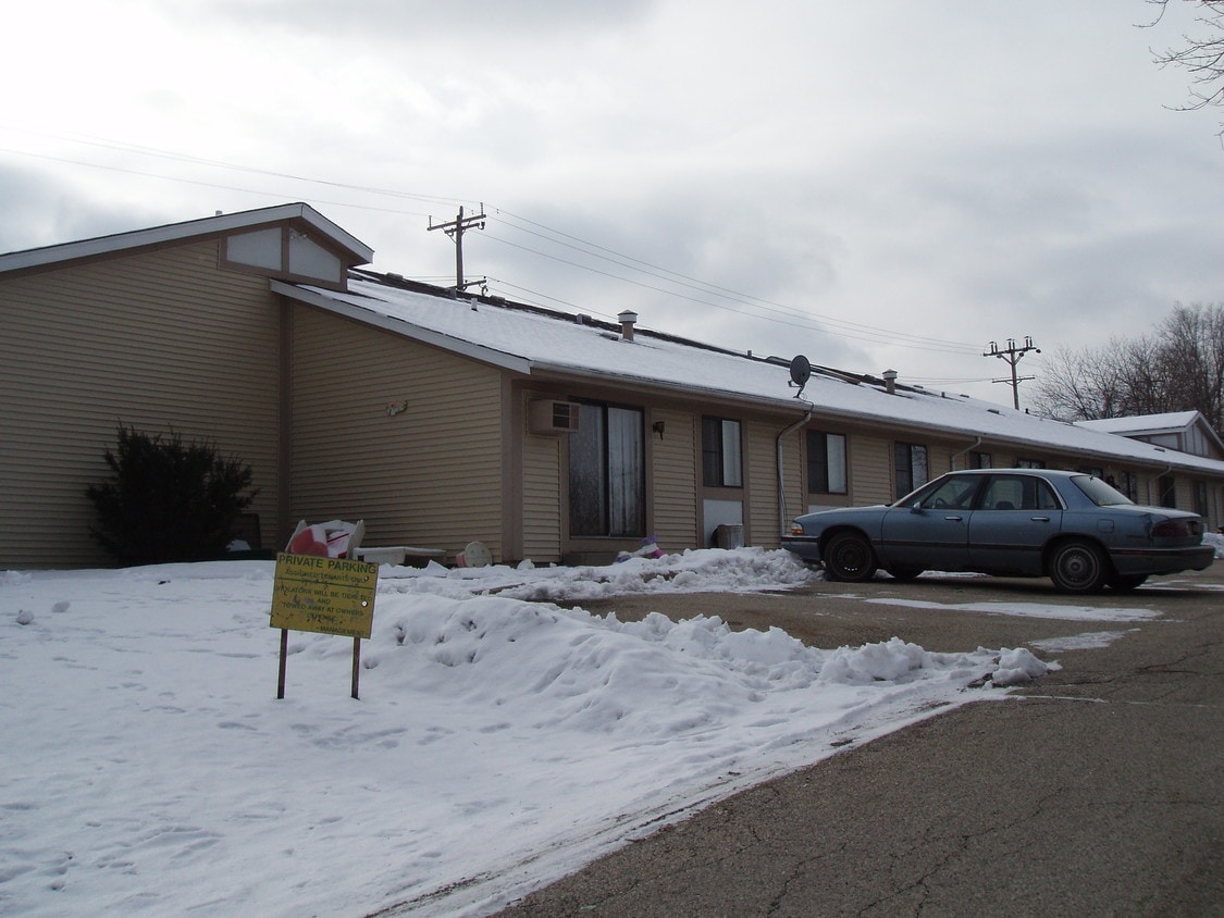 Building Photo - 8649 N Granville Rd