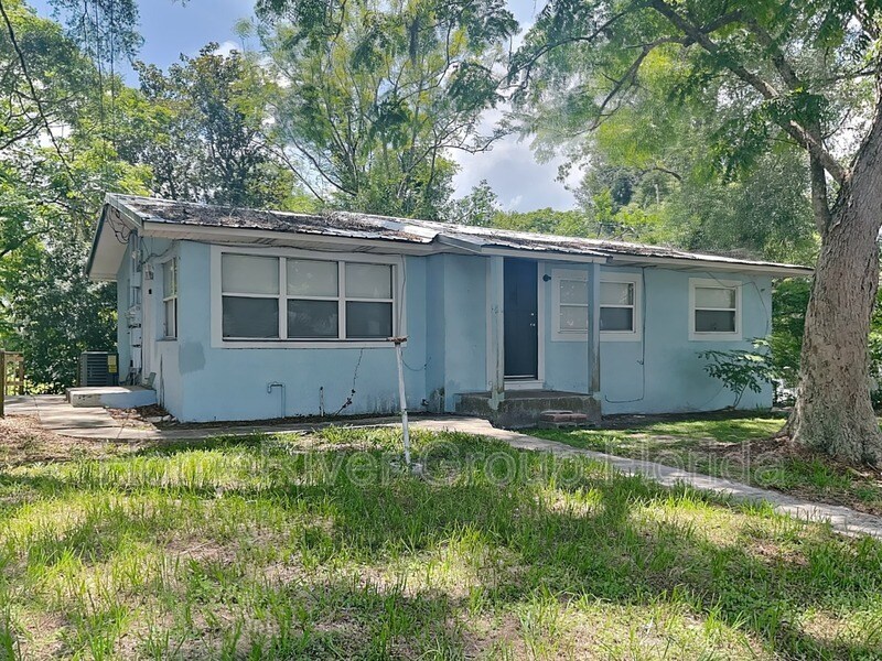 906 S Florida Ave Unit A, DeLand, FL 32720 Condo for Rent in DeLand