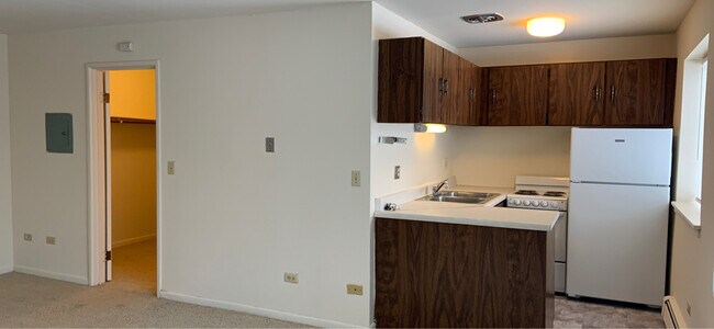 Building Photo - 520 N Genesee St