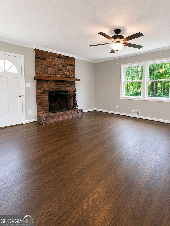 Foto del edificio - 3148 Roberts Rd NW