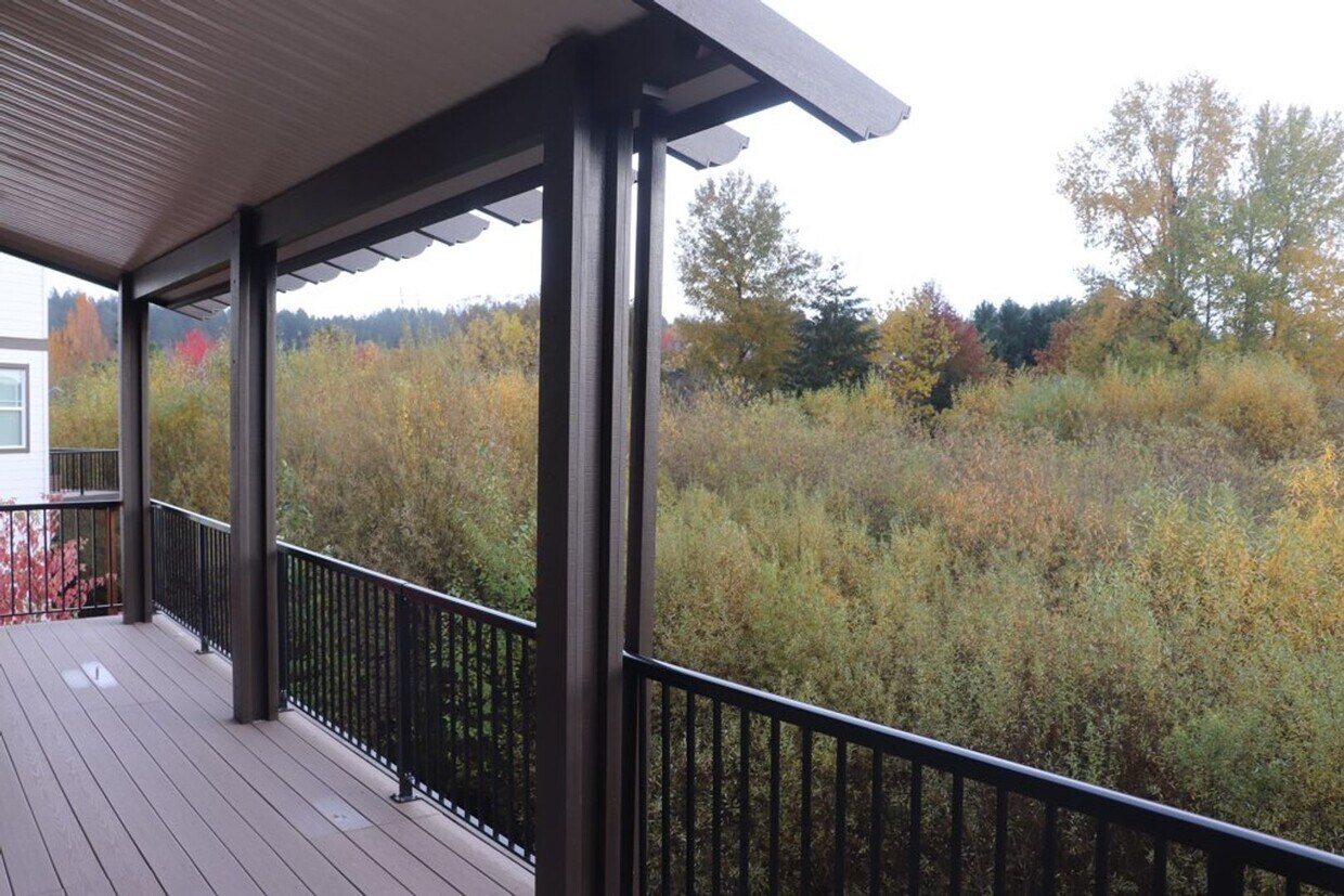 Building Photo - Beautiful 4 BD* + Office/Den*, 2.5 BA* Sin...