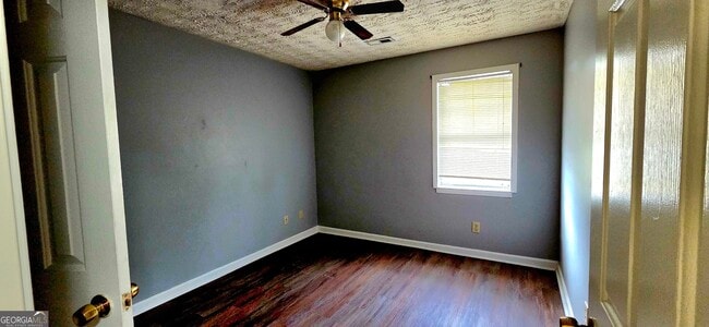 Building Photo - 480 Laney Rd