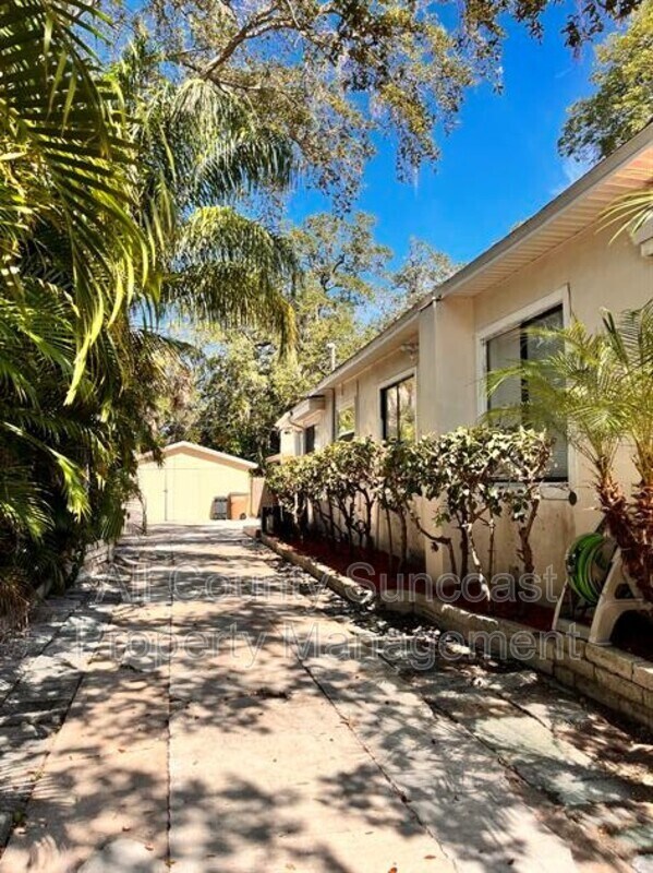 Foto del edificio - 424 Wildwood Way