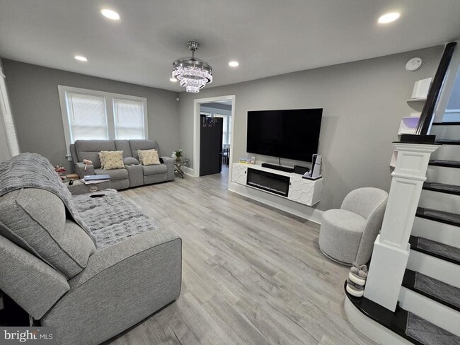 Building Photo - 530 Walnut Ave