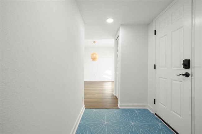 Foto del edificio - 1 Windrush Blvd