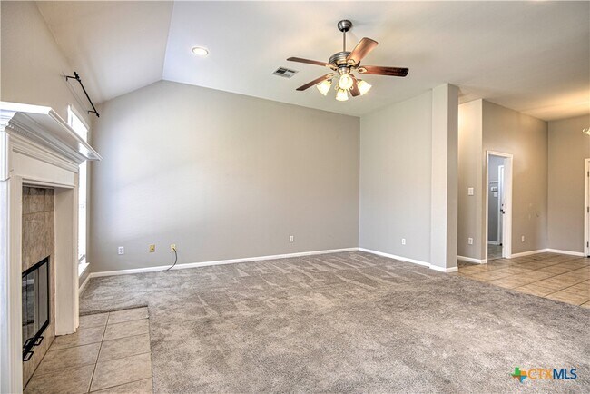Foto del edificio - 2603 Blue Meadow Dr