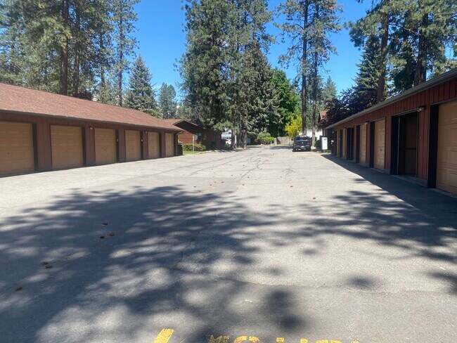 Building Photo - 1130 E Timber Ln