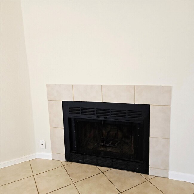 Foto del edificio - 3722 Westheimer Pl Dr