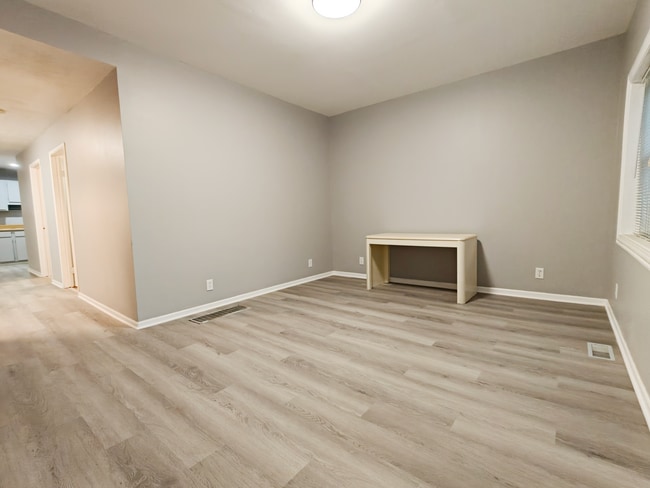 Building Photo - 3307 S Wallace St