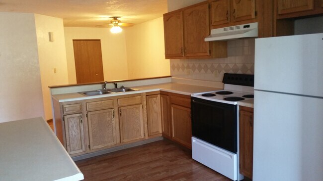 Foto del edificio - 142 Homestead Ln